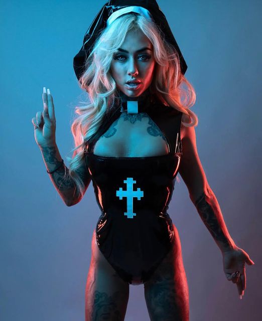 Misbeheaven Nun Costume 2pc Set